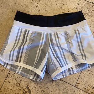 Lululemon Athletica speed groovy shorts